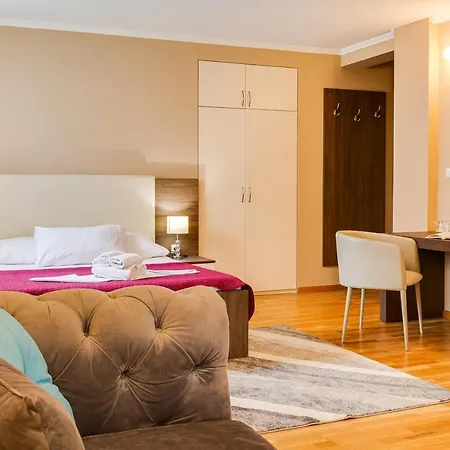 Hotel Sky 3*