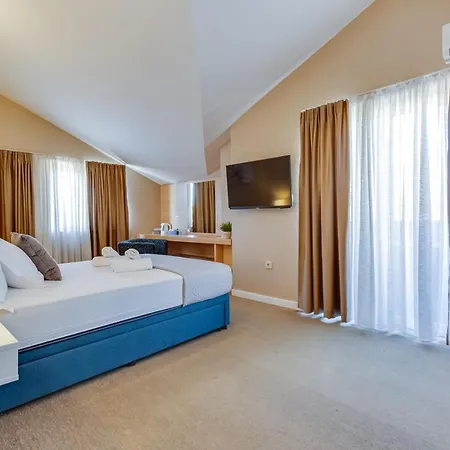 Hotel Sky 3*